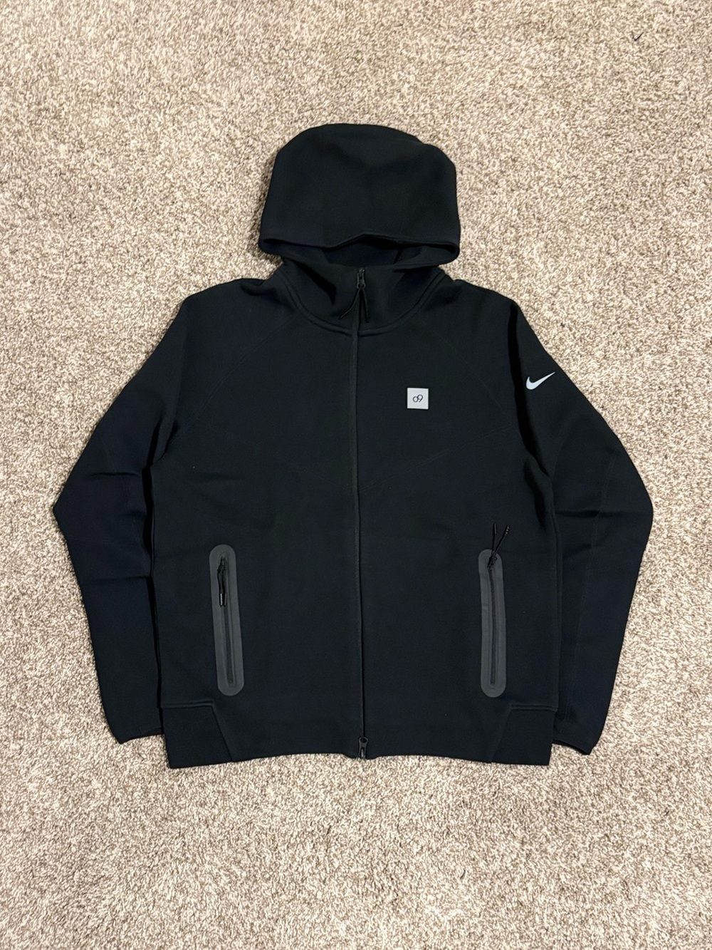 BLACK NIKE TECH FULL-ZIP HOODED SWEATSHIRT